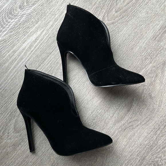 Forever 21 Velvet Booties - Picture 2 of 5